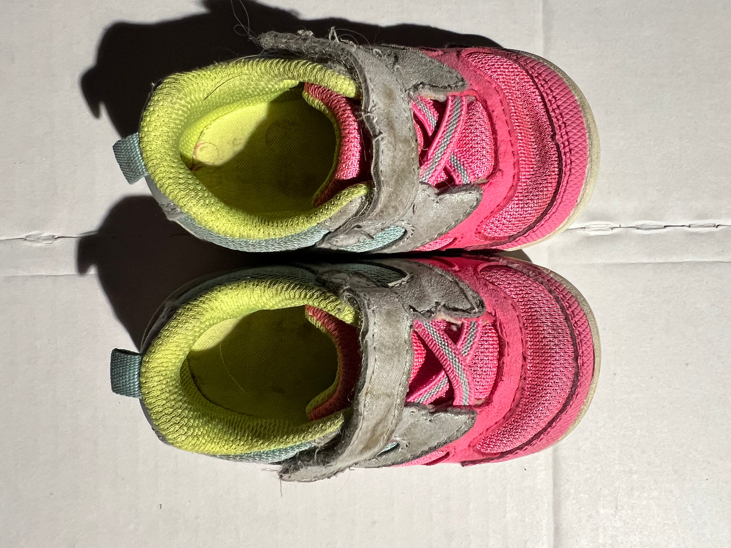 #100 Girls 4C Sneakers