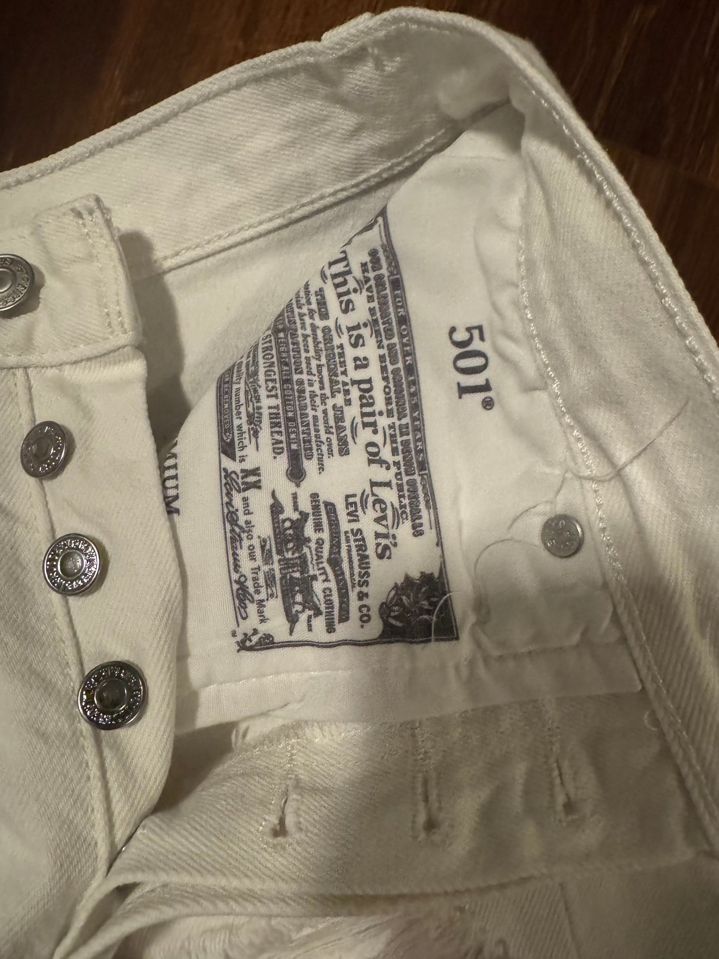 Seller #144 Levi White Denim 501 High Rise Shorts Size 24