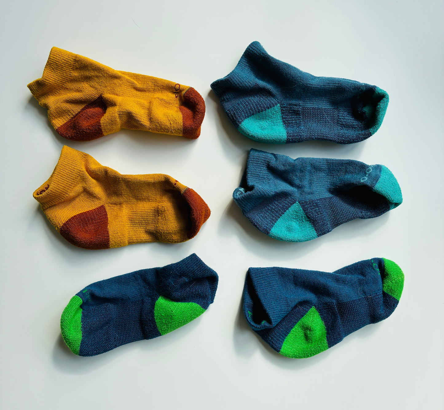 Seller 122 Size YOUTH XS REI Hiking Socks