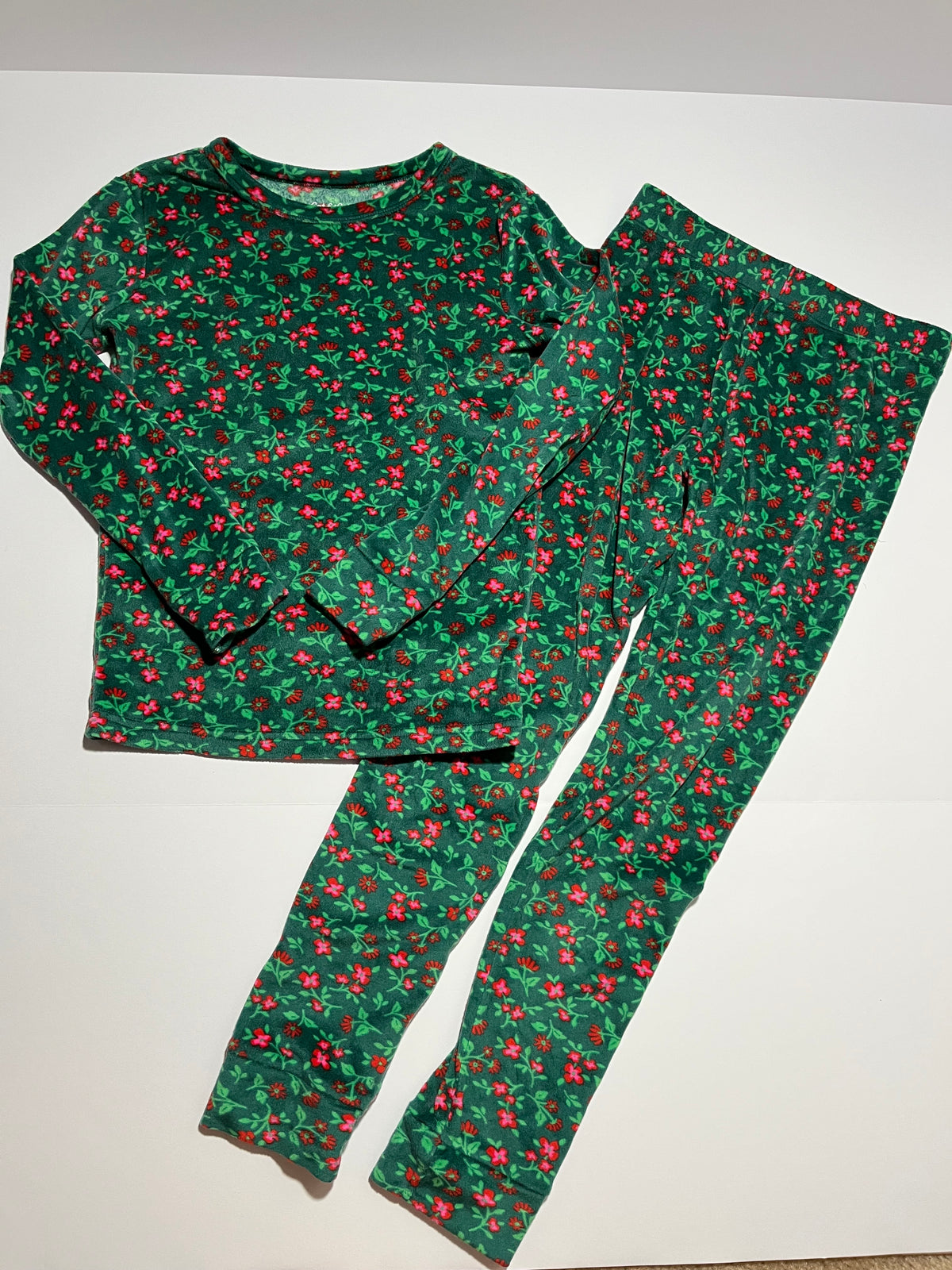 #150 girls 10 cat and jack green pink flower snuggly soft pajamas (have 2)