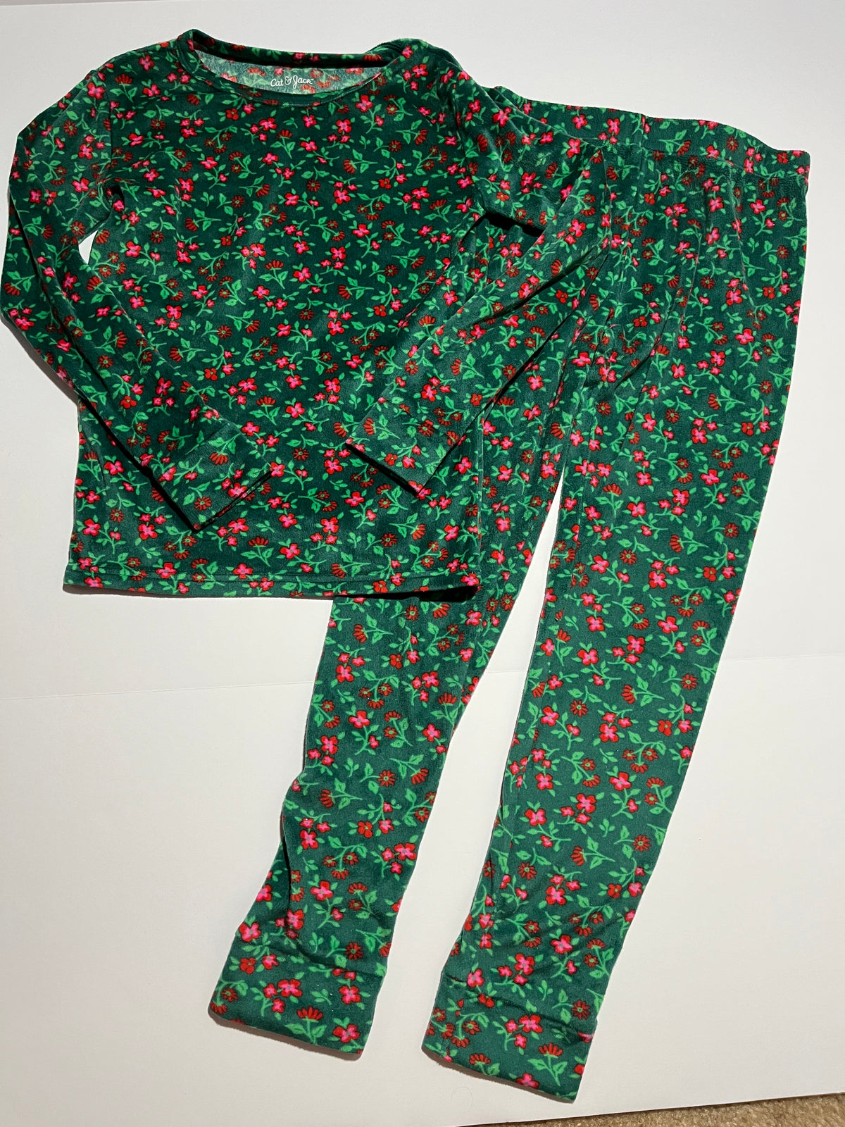 #150 girls 10 cat and jack green pink flower snuggly soft pajamas (have 2)