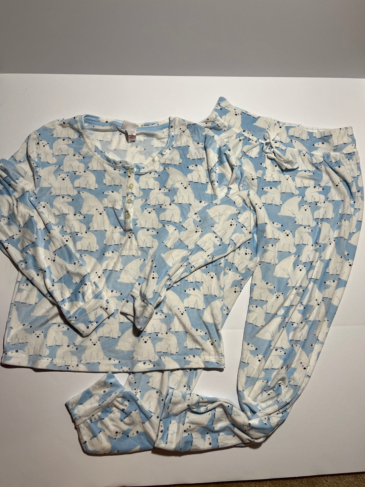 #150 women’s small wondershop polar bear super soft velour pajamas