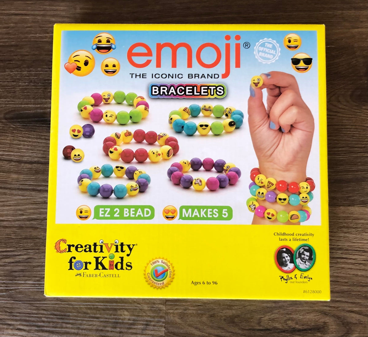 #137 NEW Emoji bracelet kit