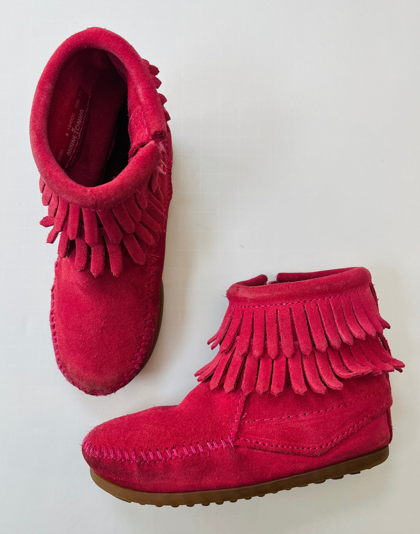 Toddler Girls Size 9 Minnetonka pink double fringe zipper booties VGUC