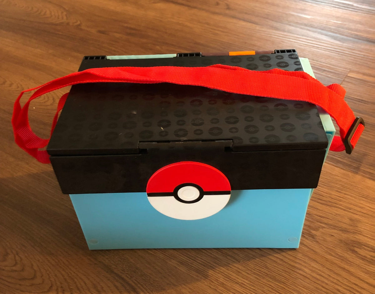 #137 Pokémon Carry Case Volcano Playset with extra characters
