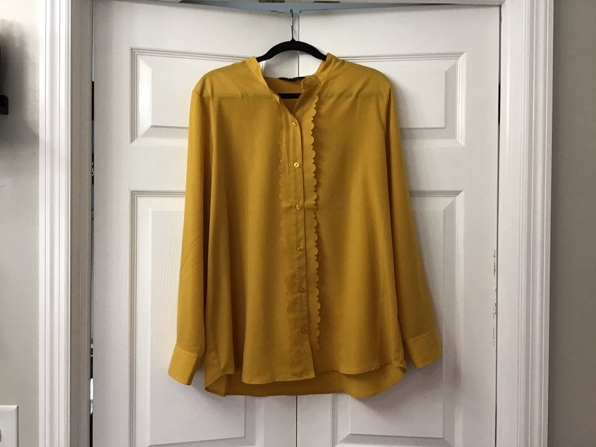 #90: Banana Republic Women’s Mustard Yellow Button Front Blouse Size XL