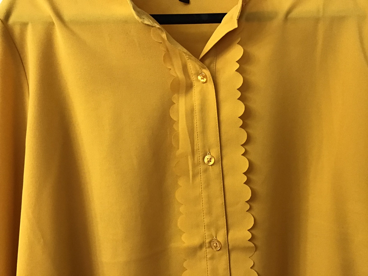 #90: Banana Republic Women’s Mustard Yellow Button Front Blouse Size XL