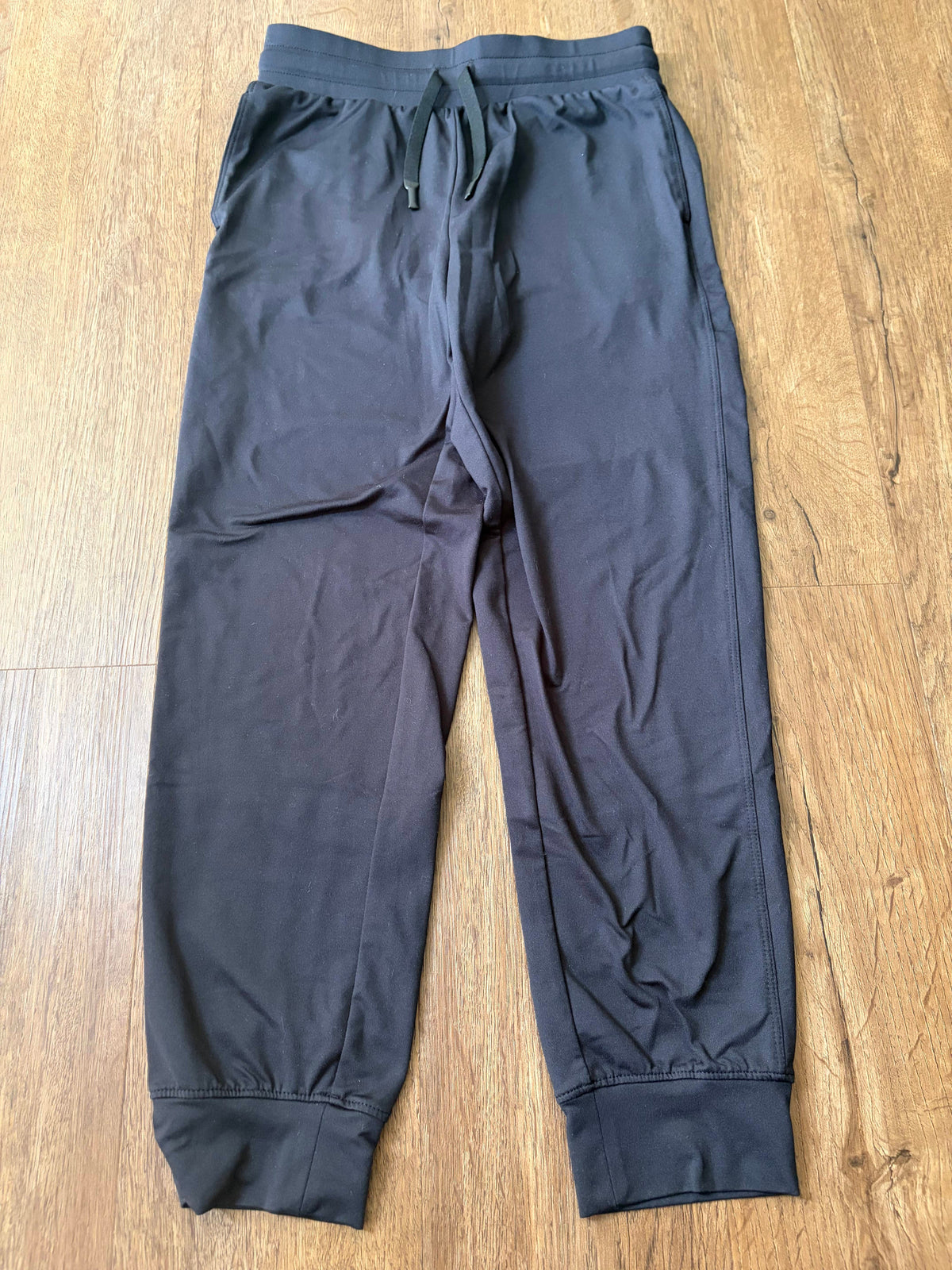#126 VGUC All in Motion Black Joggers Girls M 8 (1 of 2)