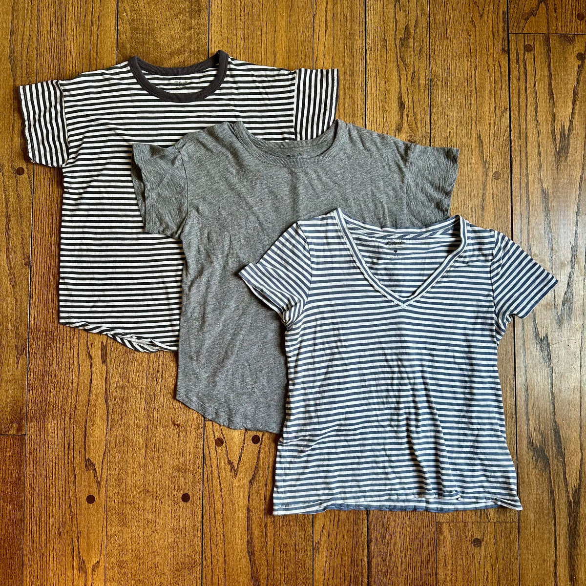 #113	GUC Womens Madewell Cotton Tshirt Set of 3, Charcoal Striped / Gray / Slate Striped, size S