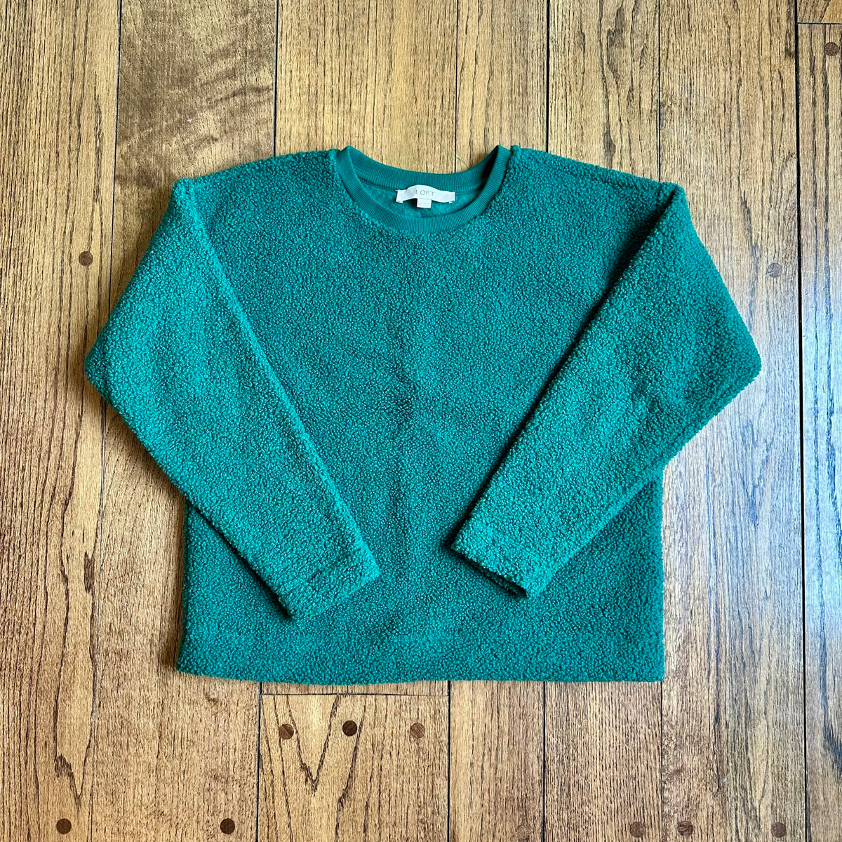 #113	EUC Womens LOFT Green Fleece/Sherpa Crewneck Sweatshirt, size XS