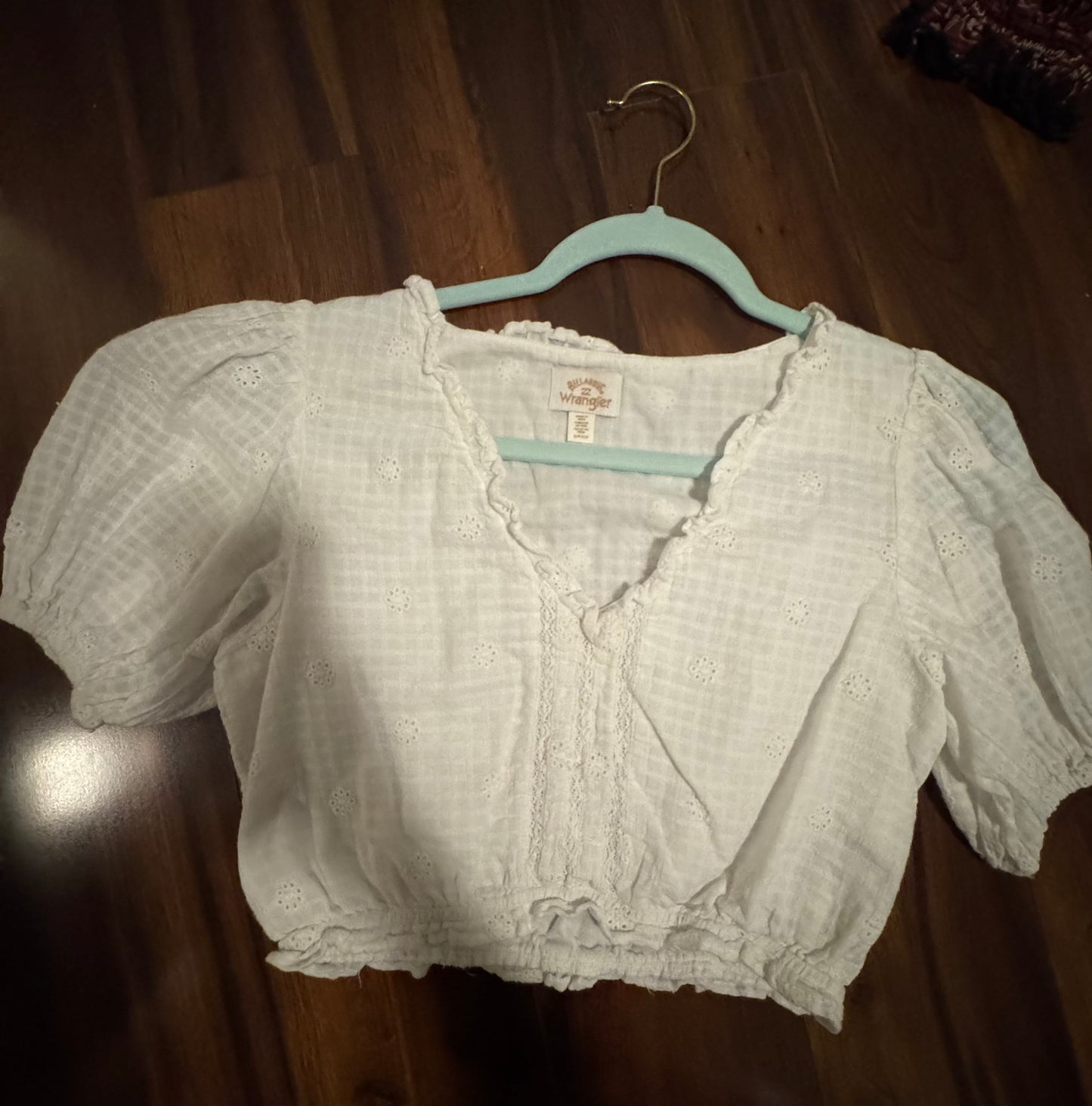 Seller #144 WRANGLER White Crop Top Size SMALL