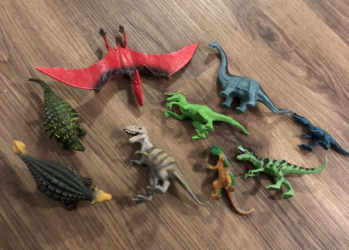 #137 Dinosaur lot #2