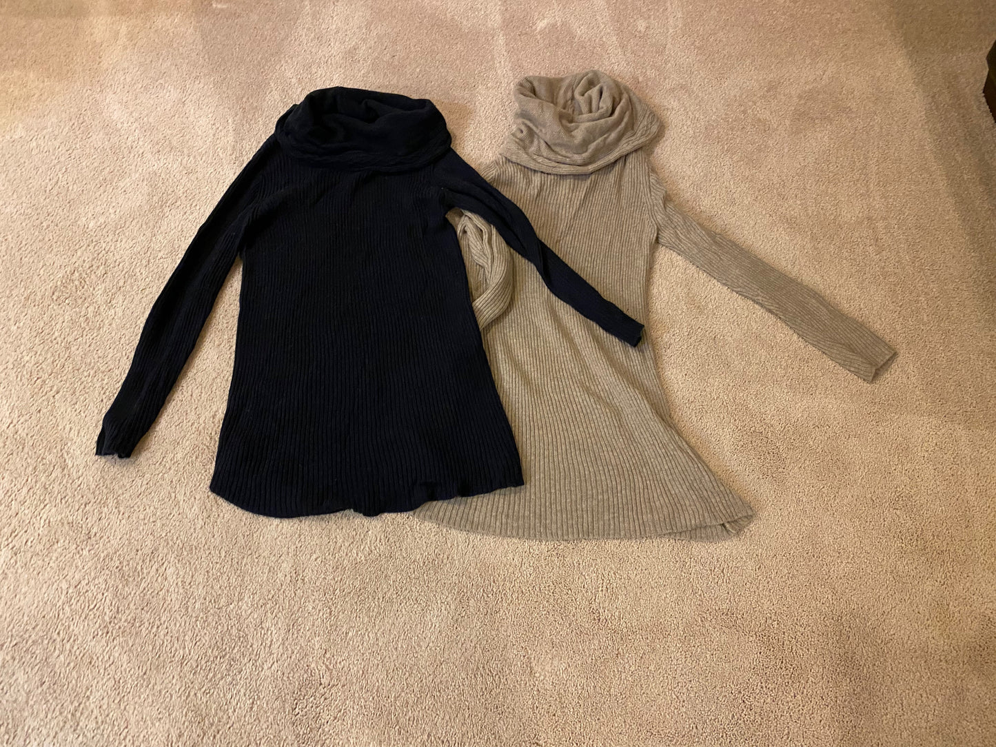 Old Navy Maternity Sweater Dresses XXL (2-Navy & Taupe)