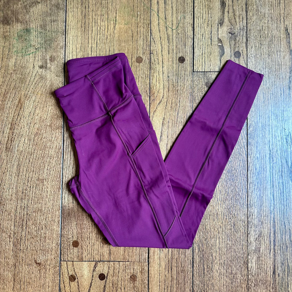 #113	EUC Womens Lululemon Fast and Free Tights 28", Maroon, size 6