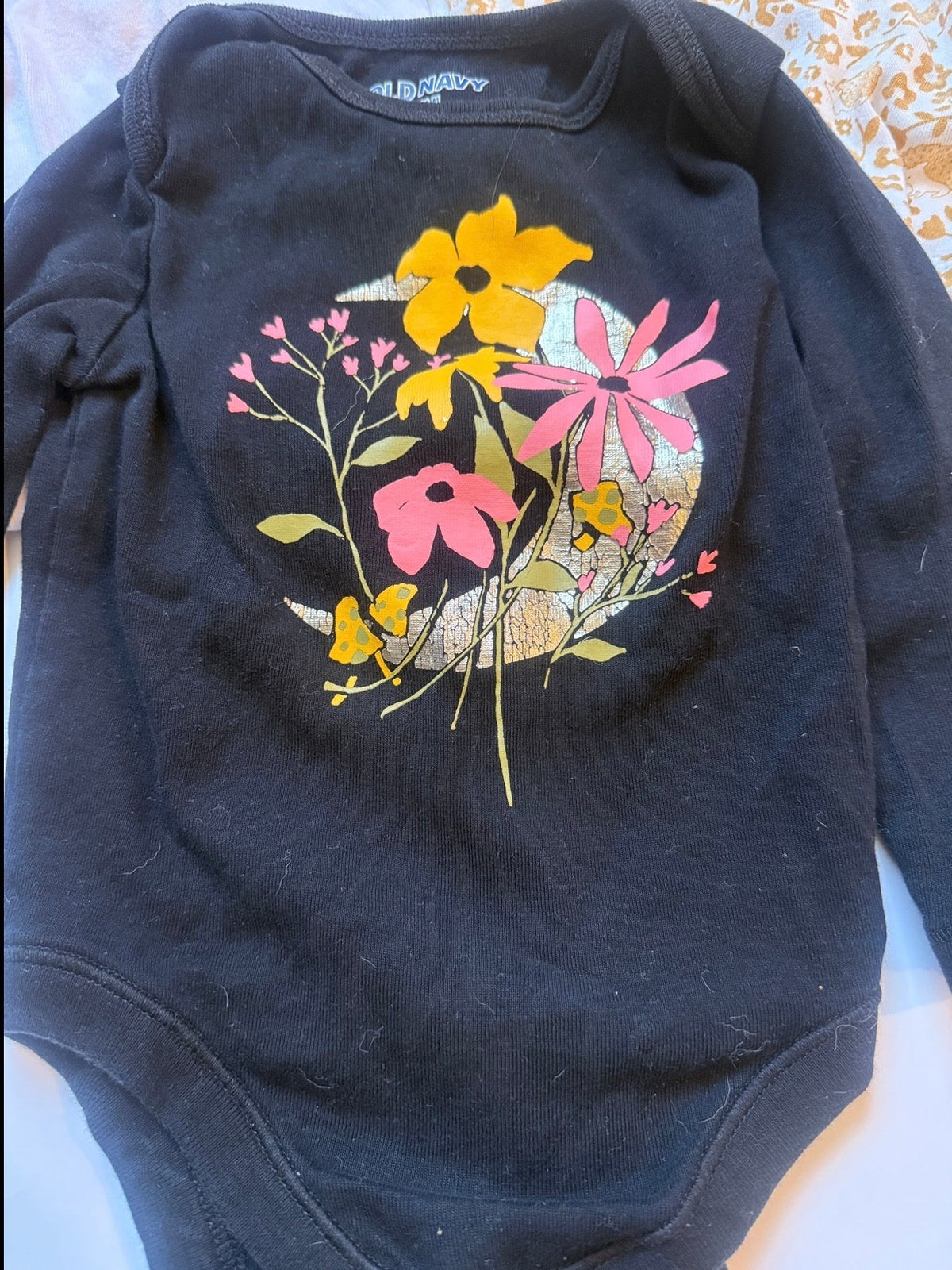 #170 Long sleeve body suit bundle “You Make Me Happy” rainbow (gerber), Gold hedgehog (carters) and moon and flowers (old navy) girls 12 months