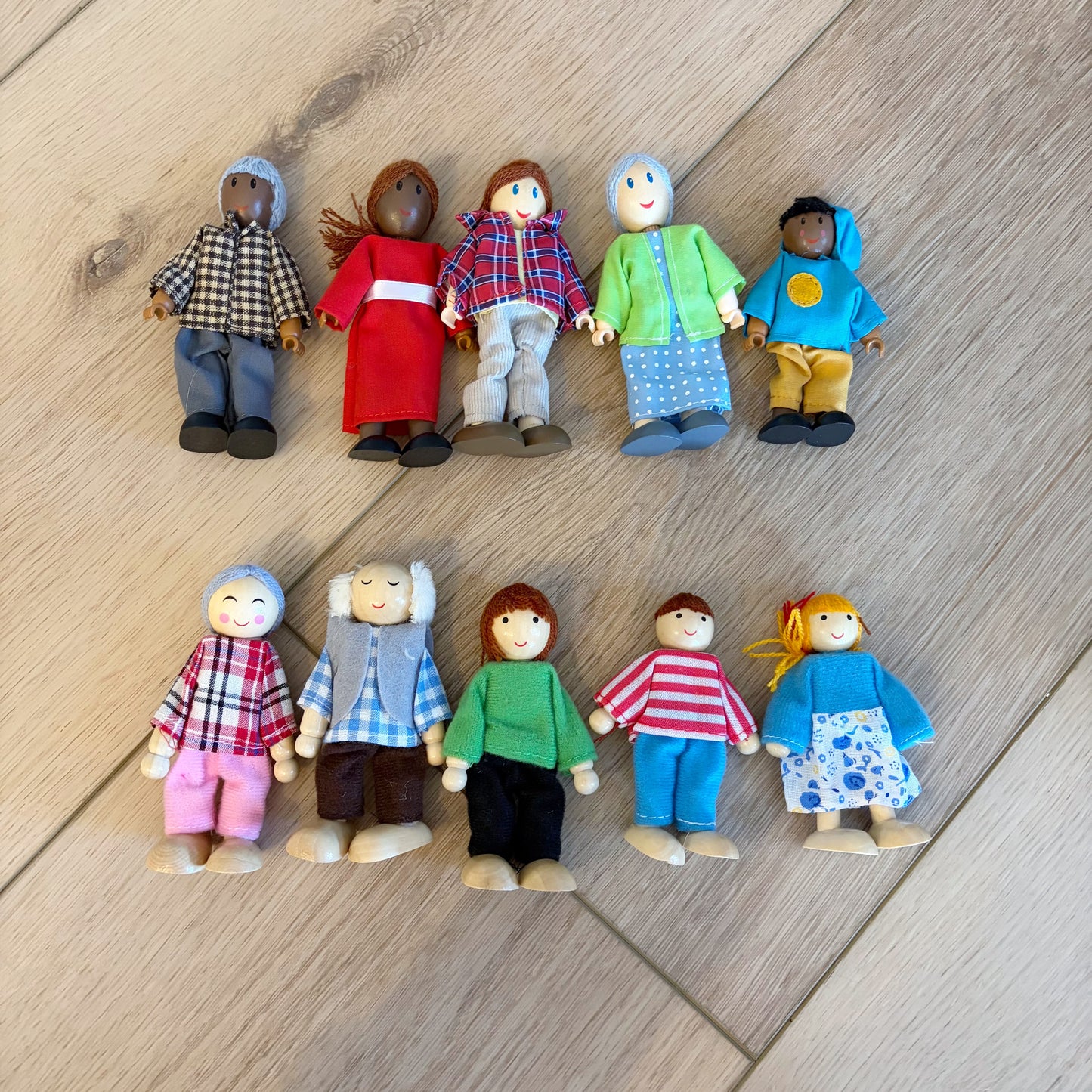 #79 | Dollhouse Figurines