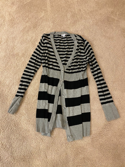 Black/Grey Liz Lange Maternity Sweater-size L