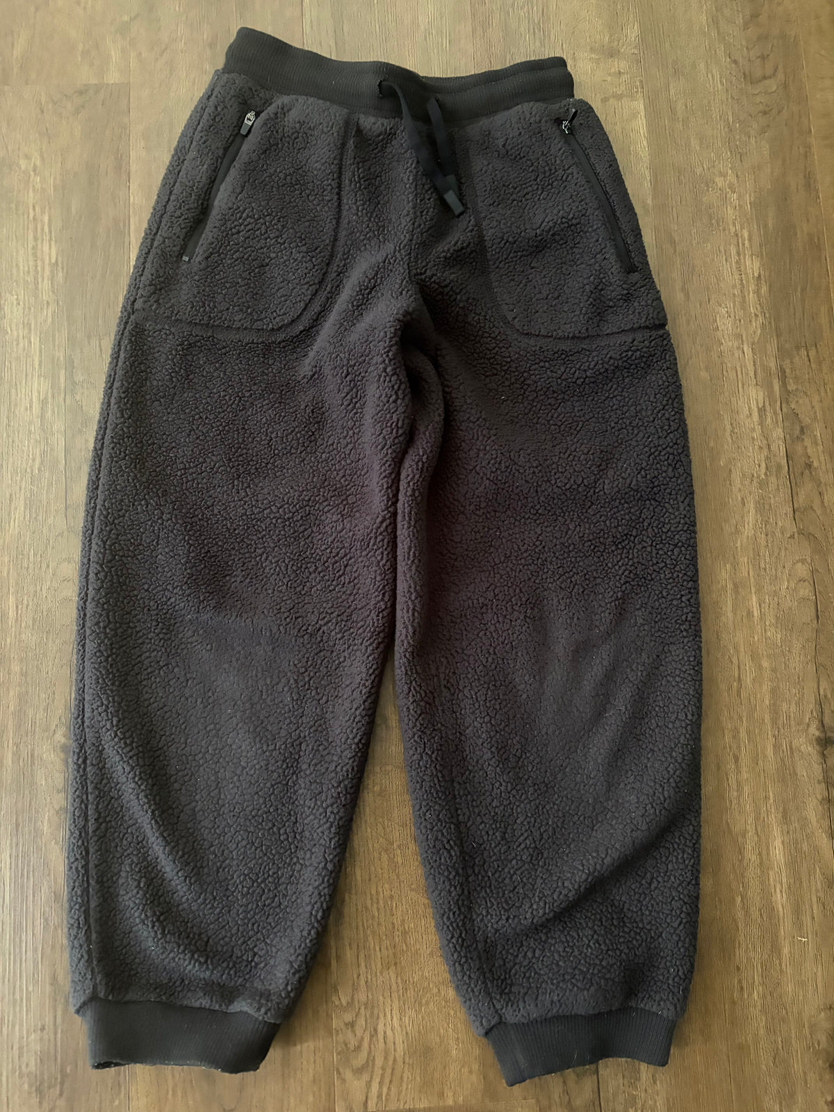 #126 All in Motion Fuzzy Black Pants Girls L 10/12