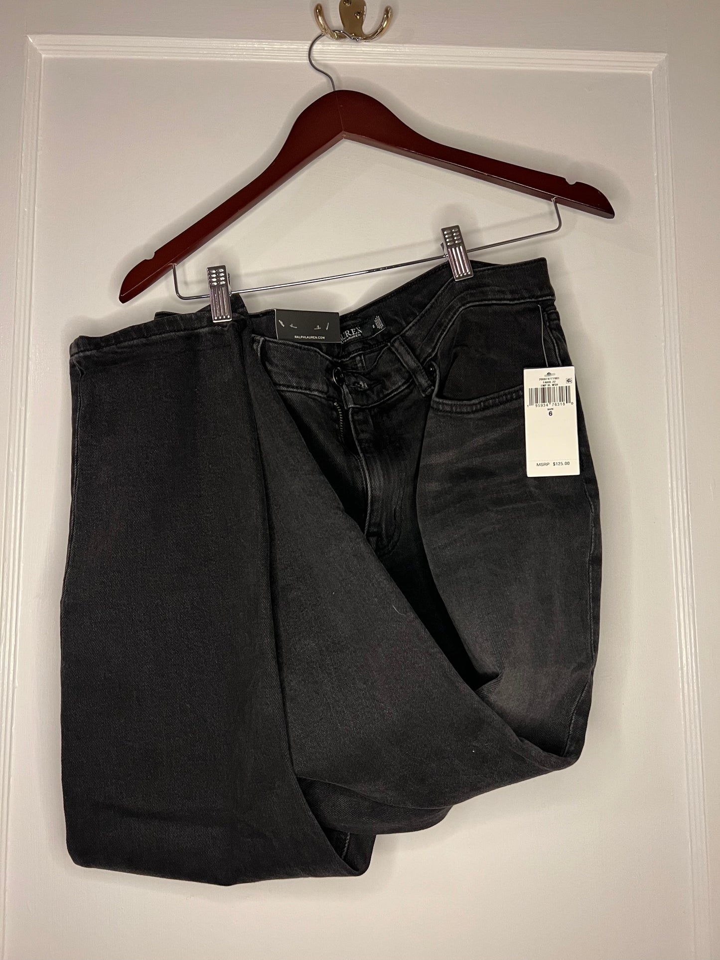 NWT Ralph Lauren Relaxed Fit Jeans Size 6 / 28 Waist PPU 45208 or SCO Spring Sale