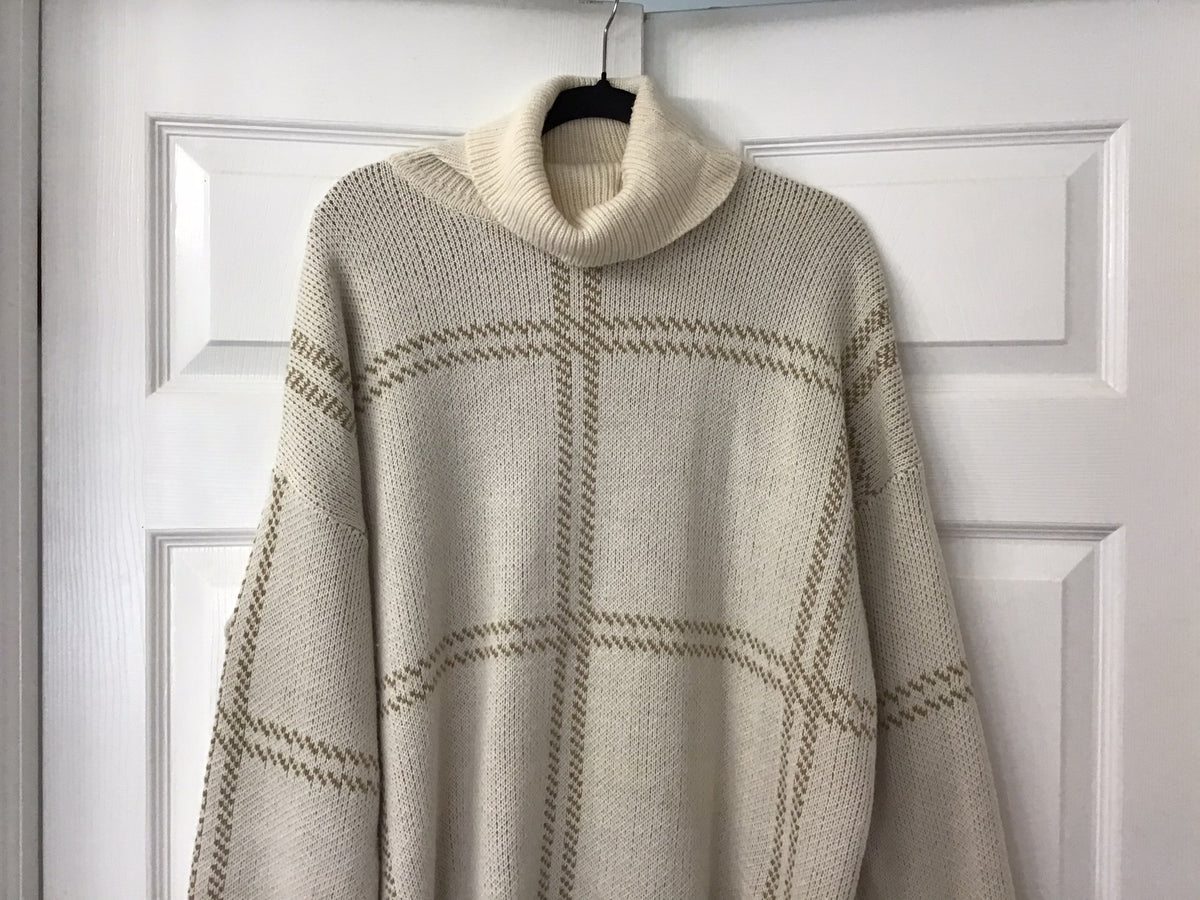 #90: Women’s Cream & Taupe Plaid Oversized Turtleneck Sweater