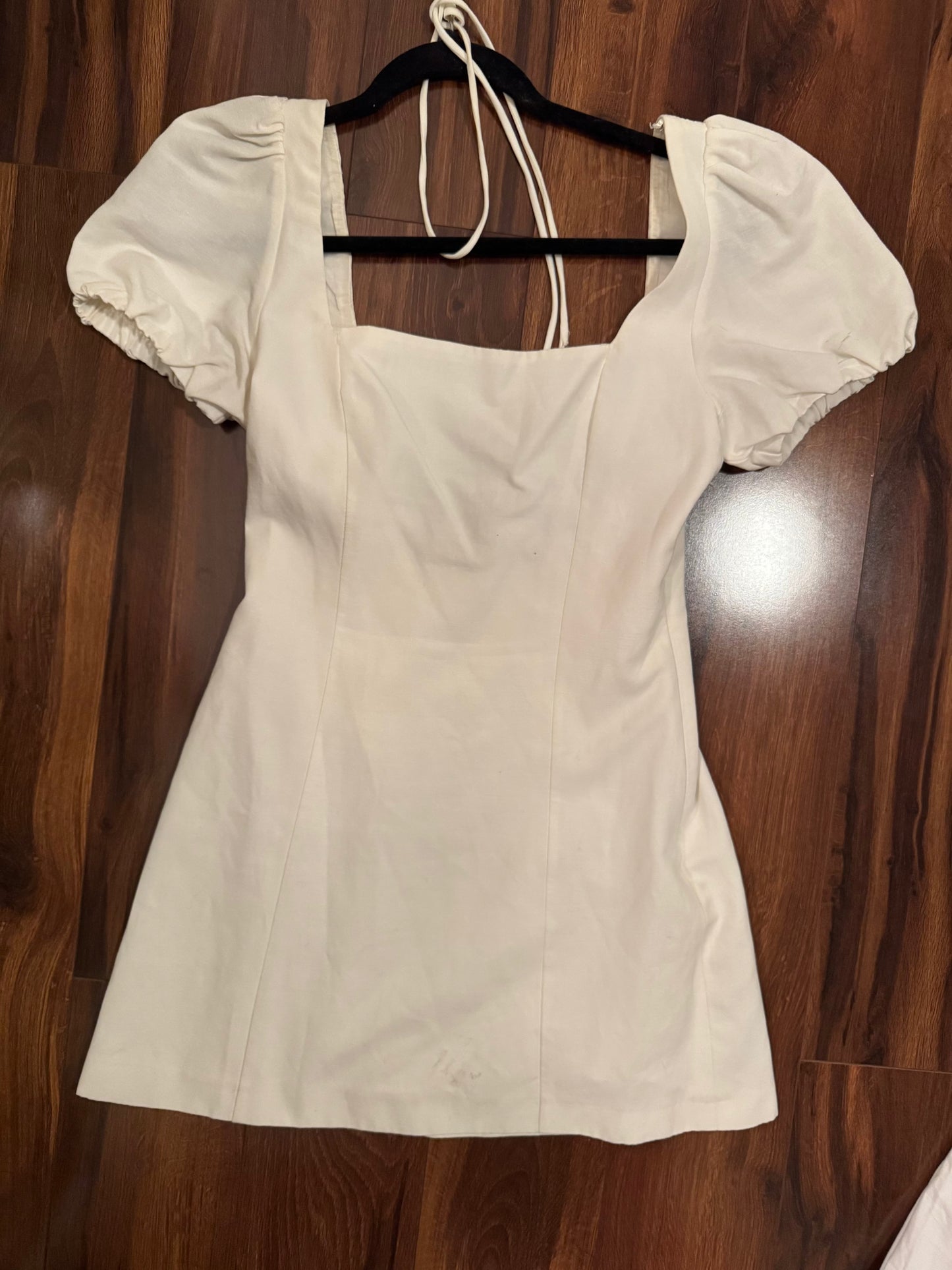 Seller #144 ZARA White Square Neck Puff Sleeve Dress - Size SMALL