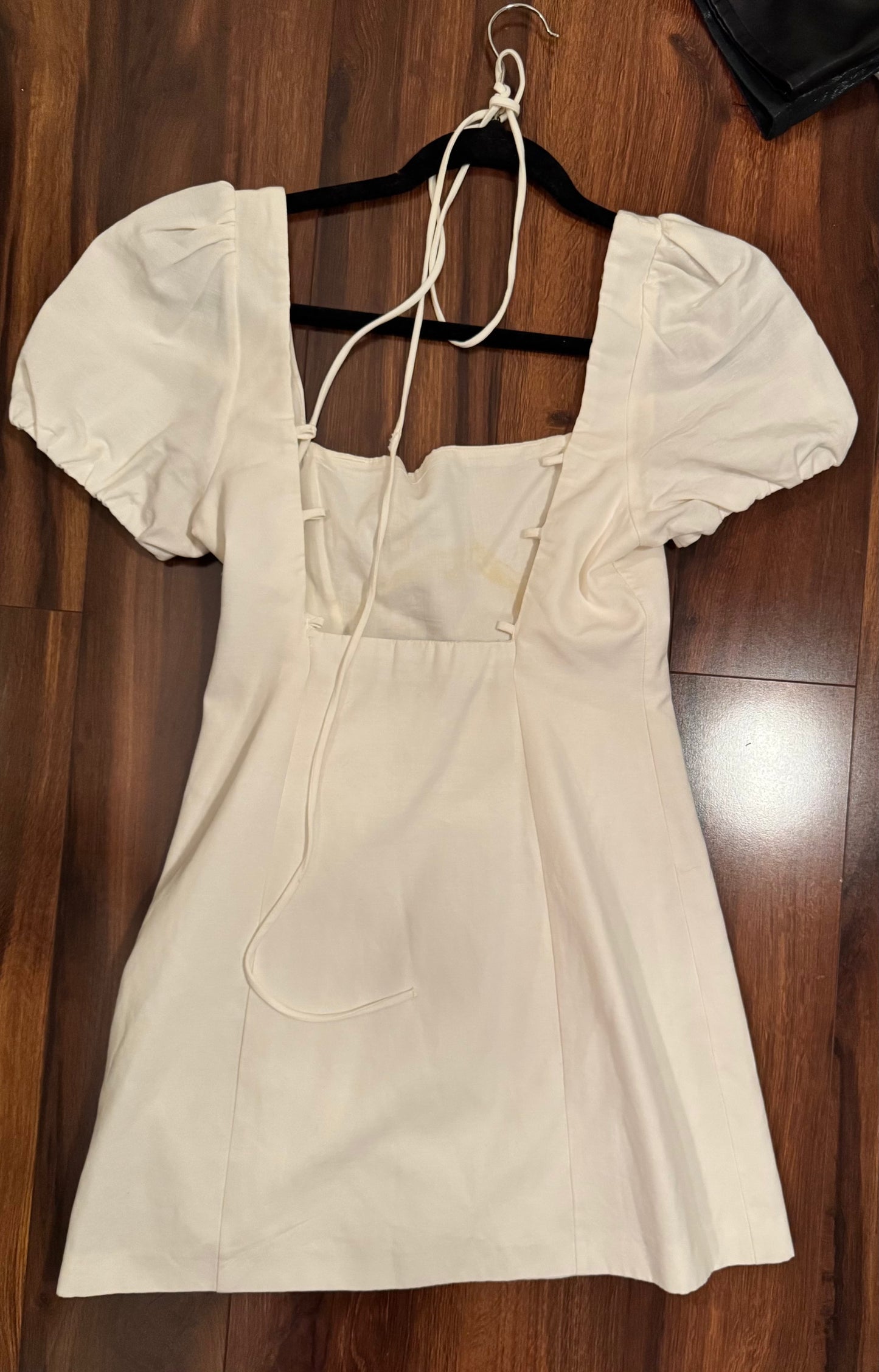 Seller #144 ZARA White Square Neck Puff Sleeve Dress - Size SMALL