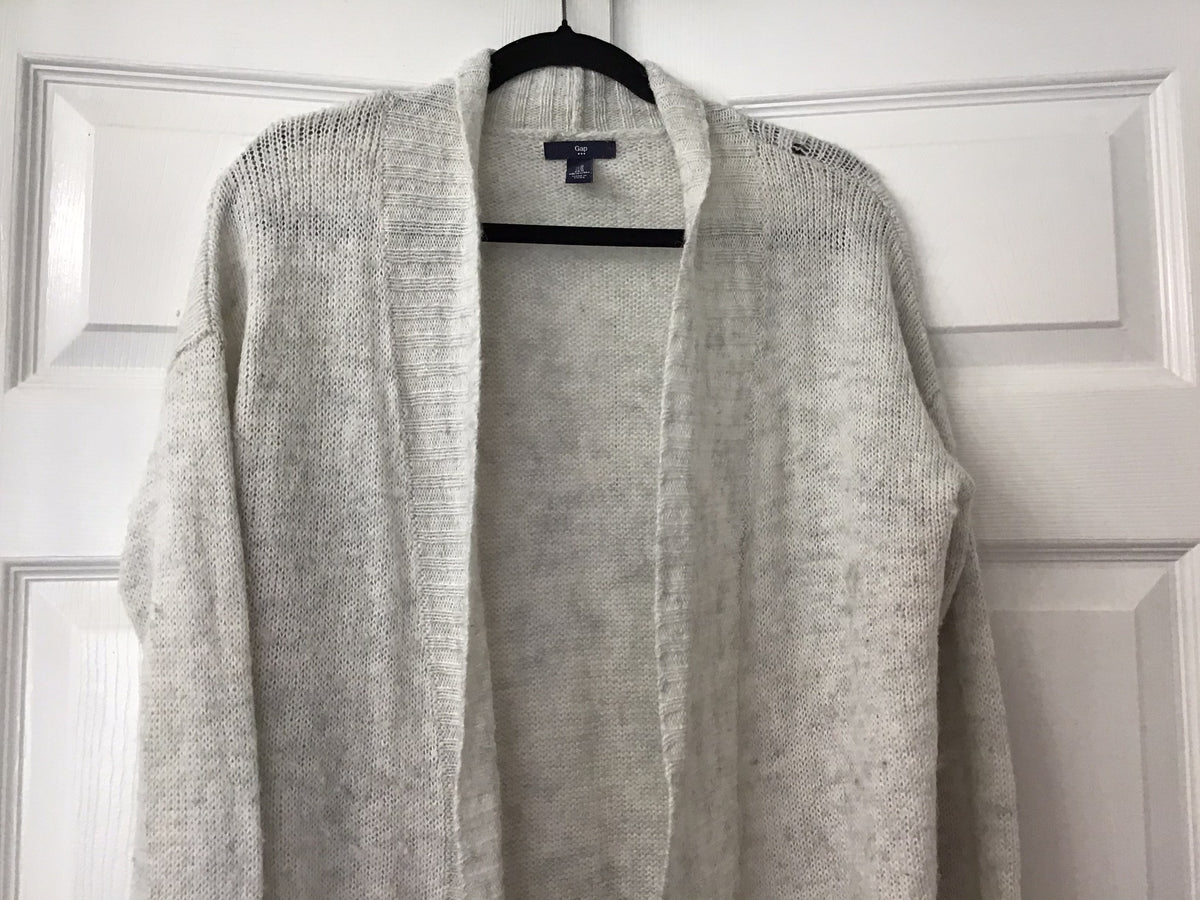 #90: GAP Women’s Light Gray Open Front Cardigan Sweater Size Medium