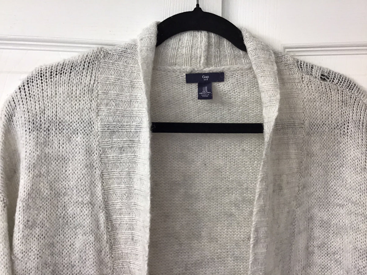 #90: GAP Women’s Light Gray Open Front Cardigan Sweater Size Medium