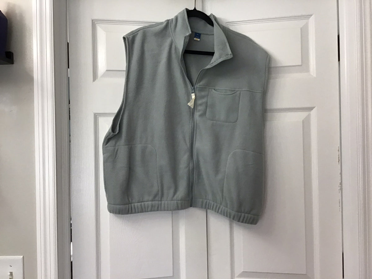 #90: Old Navy Women’s Gray Fleece Full Zip Vest Size XL