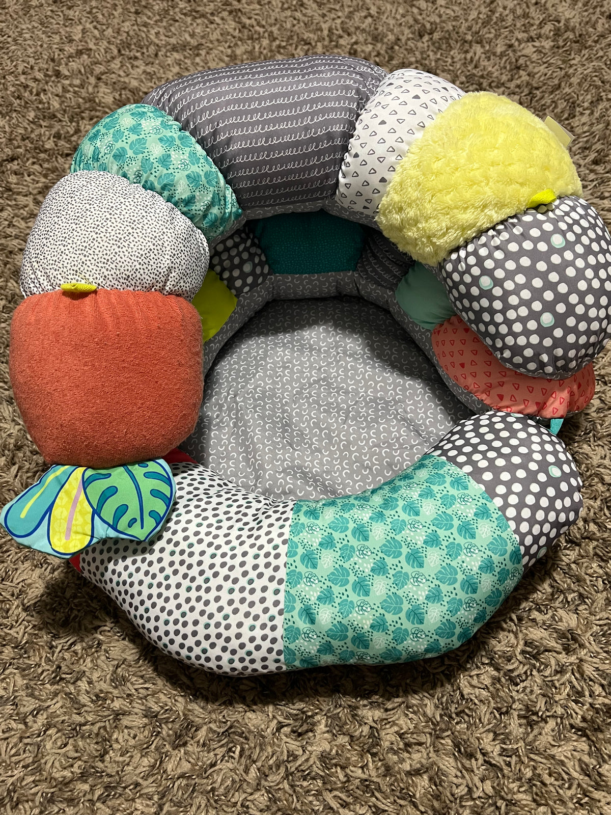 Seller #45 Infantino Prop-a-pillow Tummy time Play Seat support