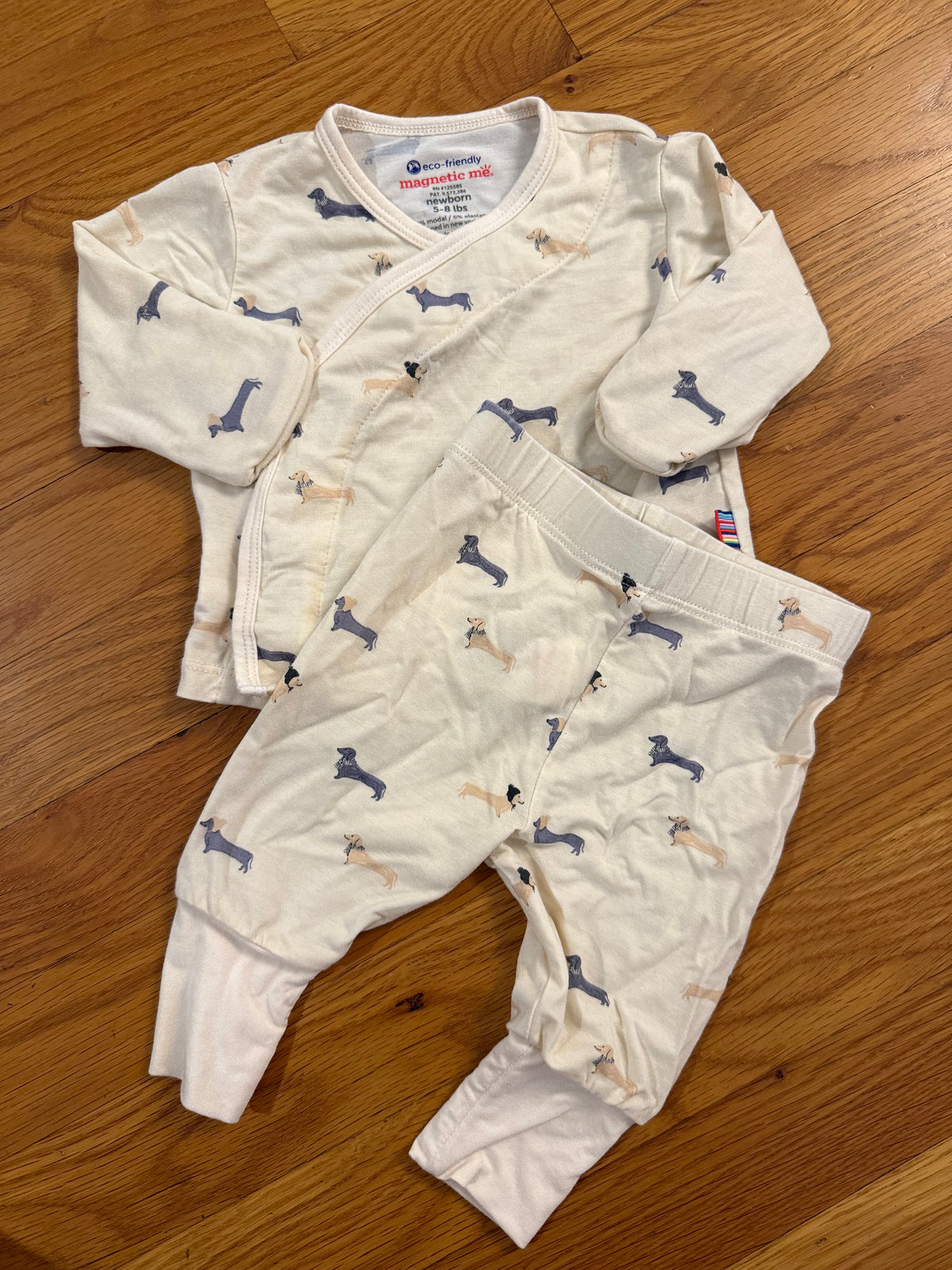 Seller #152 - Magnetic Me NB dog outfit