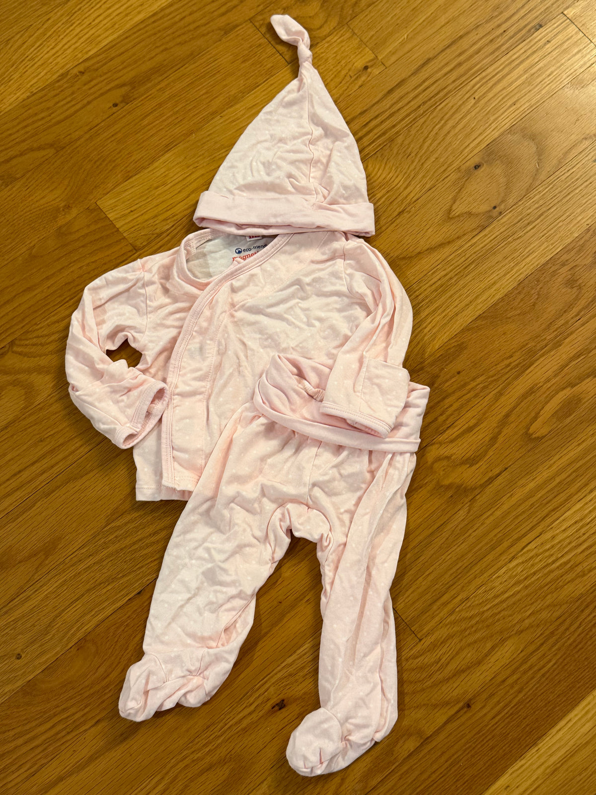 Seller #152 - Magnetic Me newborn 3 piece light pink outfit