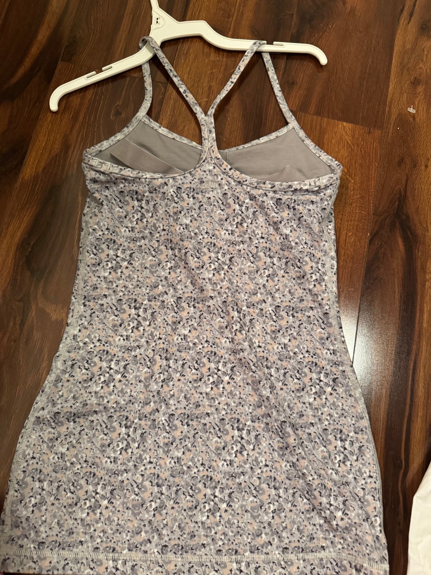 Seller #144 LULULEMON Grey Floral Power Y Tank - Size 2