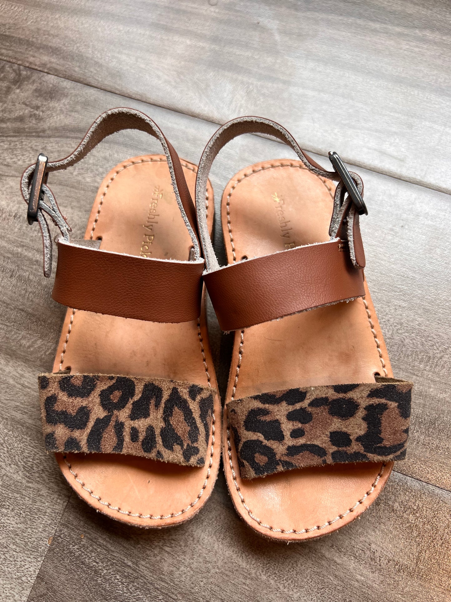 Girls 6 - Freshly Picked Leather Sandals