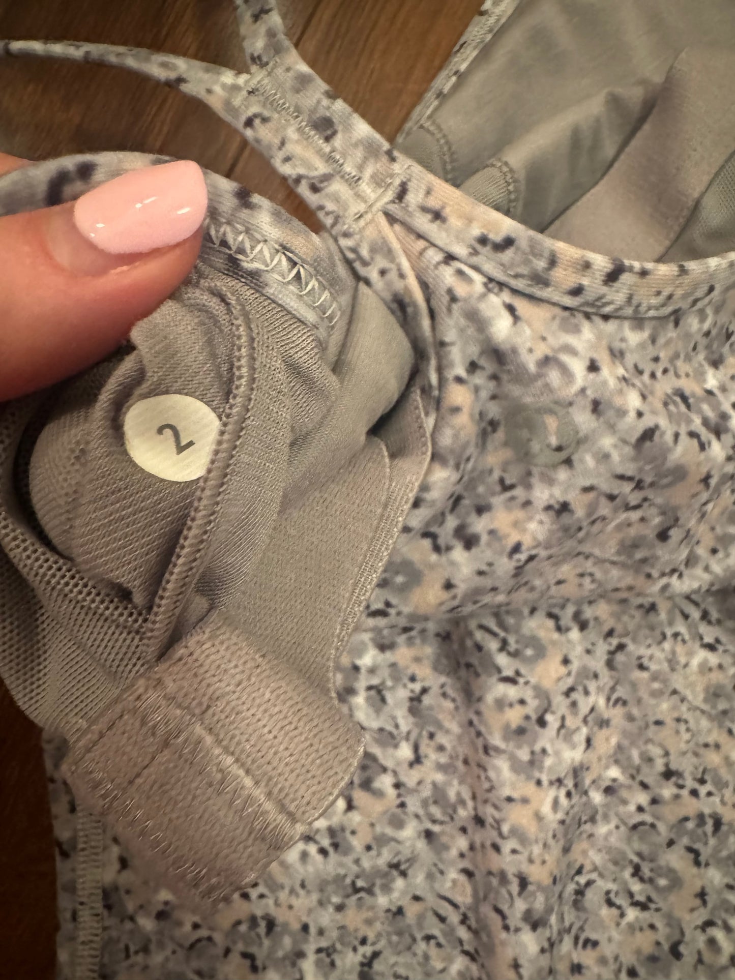 Seller #144 LULULEMON Grey Floral Power Y Tank - Size 2