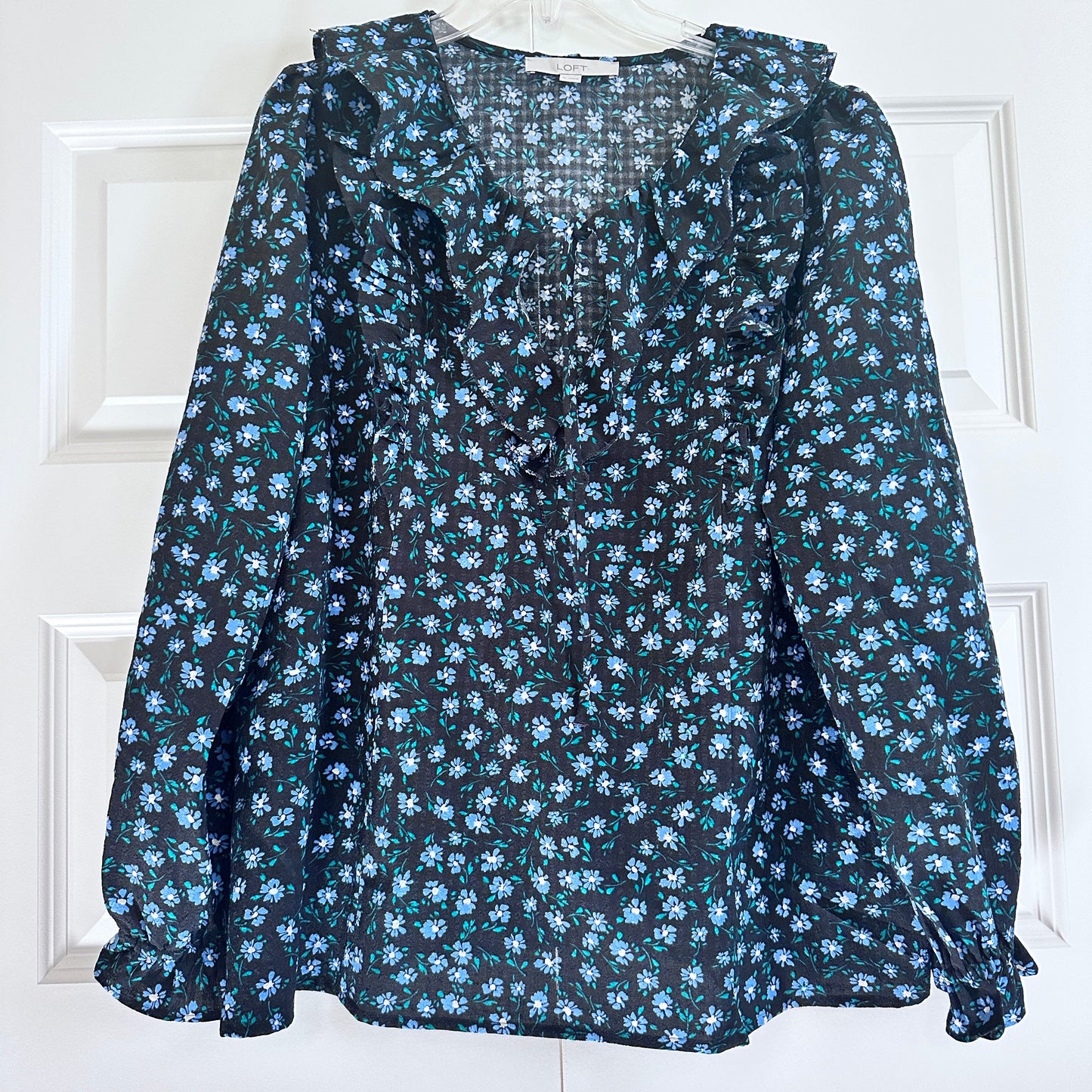 Seller 147 | Women’s XL | Loft long sleeve top | floral