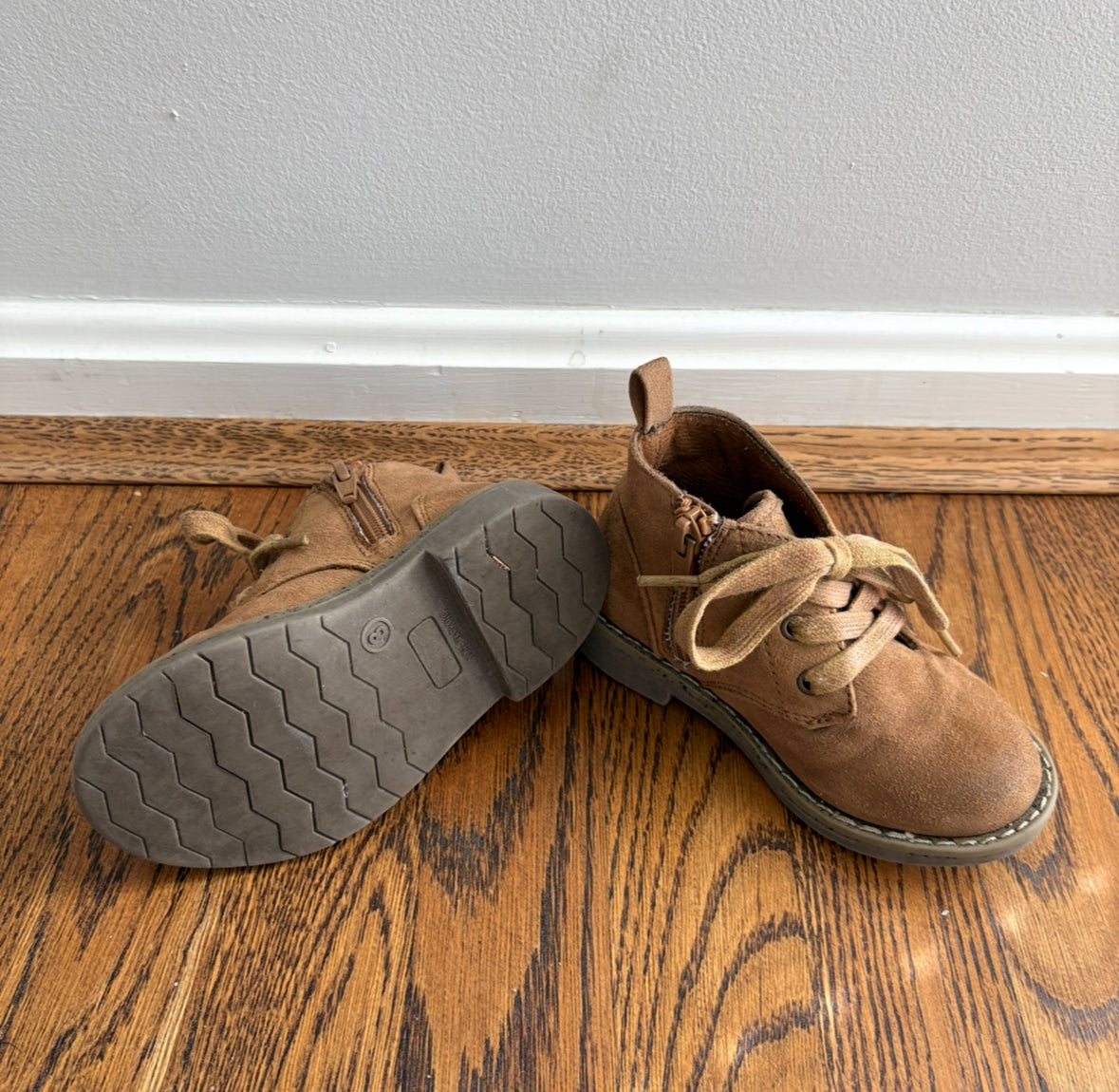 #103 • Boys • 8 • Cat & Jack • Brown Suede Boots