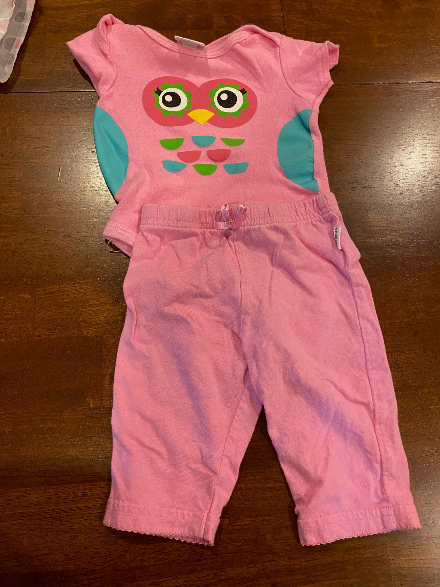 Girls Pink Owl Onesie (3-6mo) and Pink Pants (0-3mo)