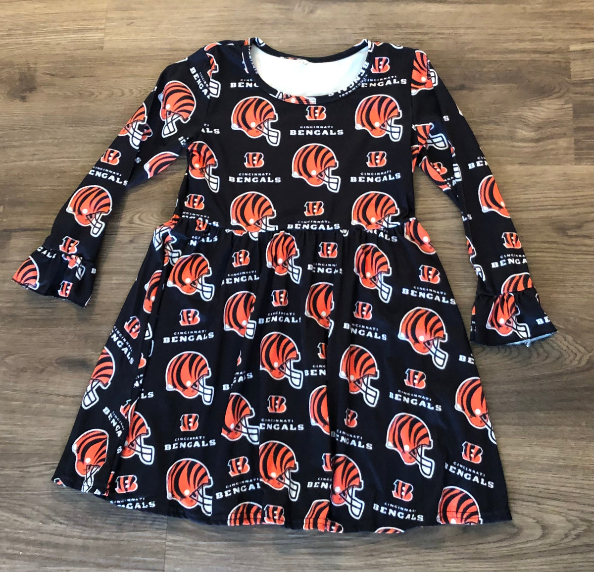 #137 Bengals dress size 7/8