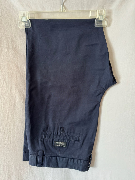Men’s Navy Banana republic Emerson Chino Pants Size 33 x 32 PPU Newport- 41071