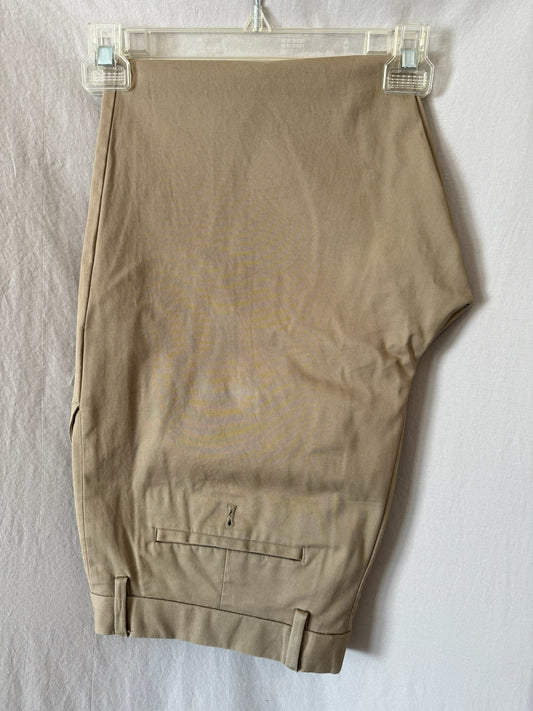 Men’s Banana republic standard fit Chino Pants Size 33 x 32 PPU Newport- 41071