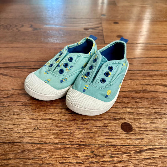 #113	GUC Boys Cat & Jack Blue Pineapple Slip on Shoes, size 7