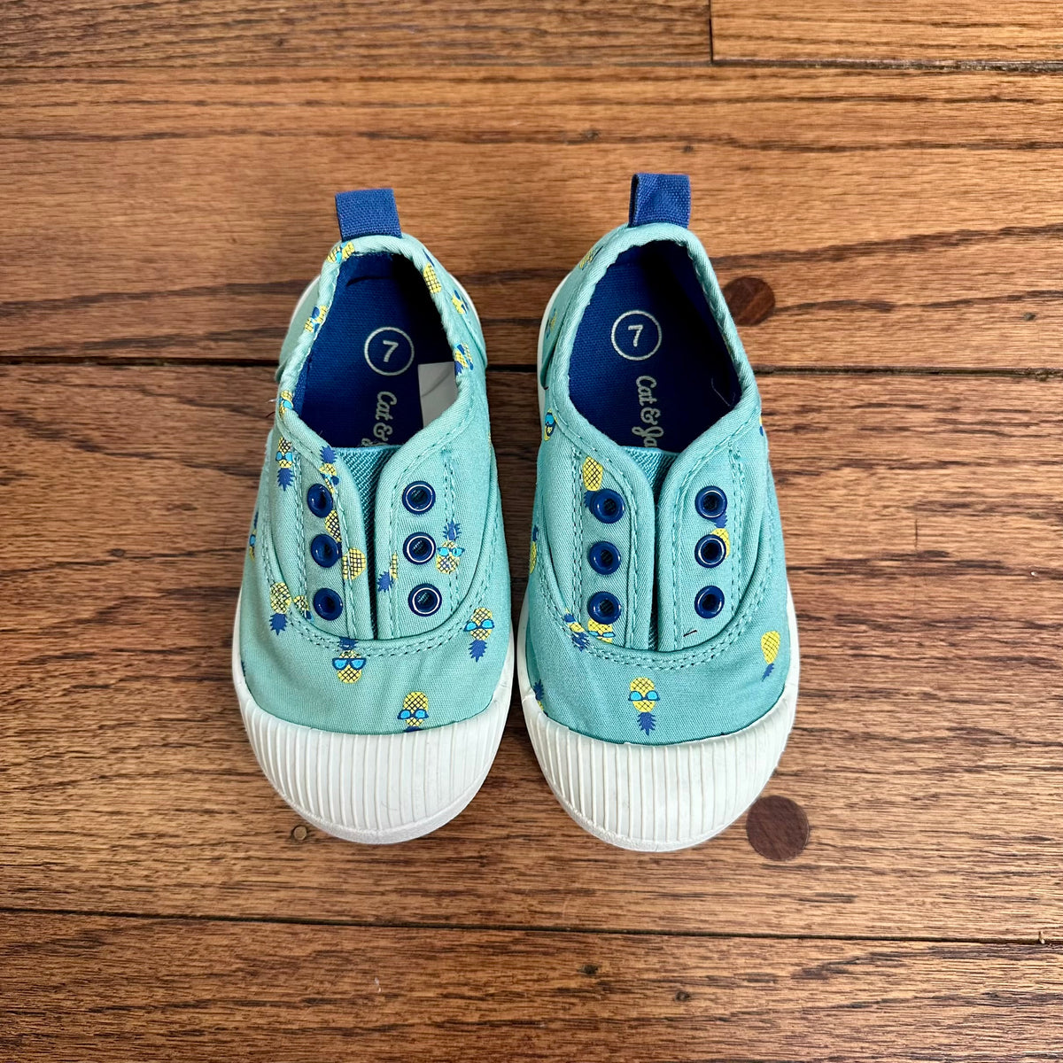 #113	GUC Boys Cat & Jack Blue Pineapple Slip on Shoes, size 7