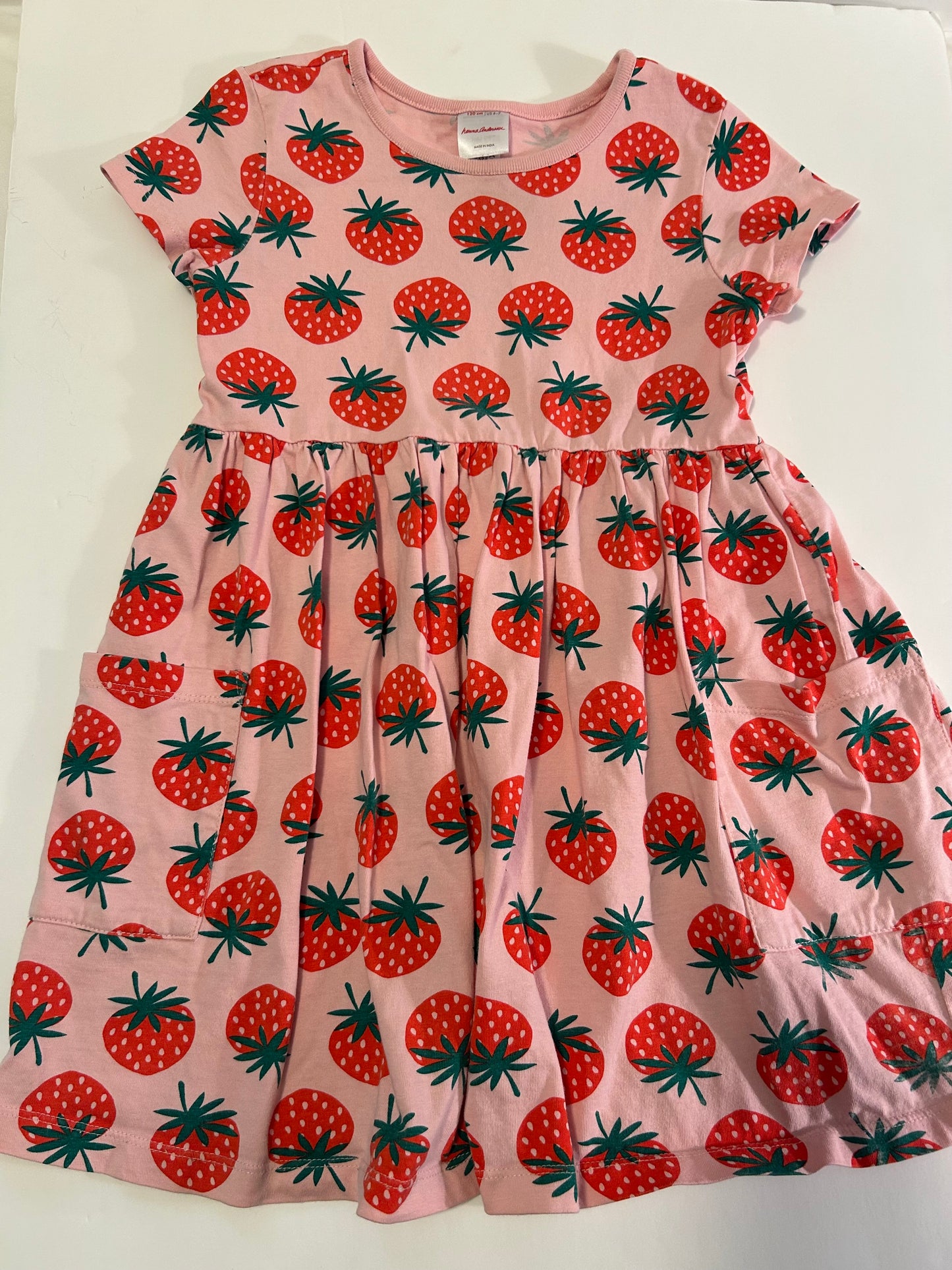 #142 Hanna Andersson size 120/6-7 strawberry dress