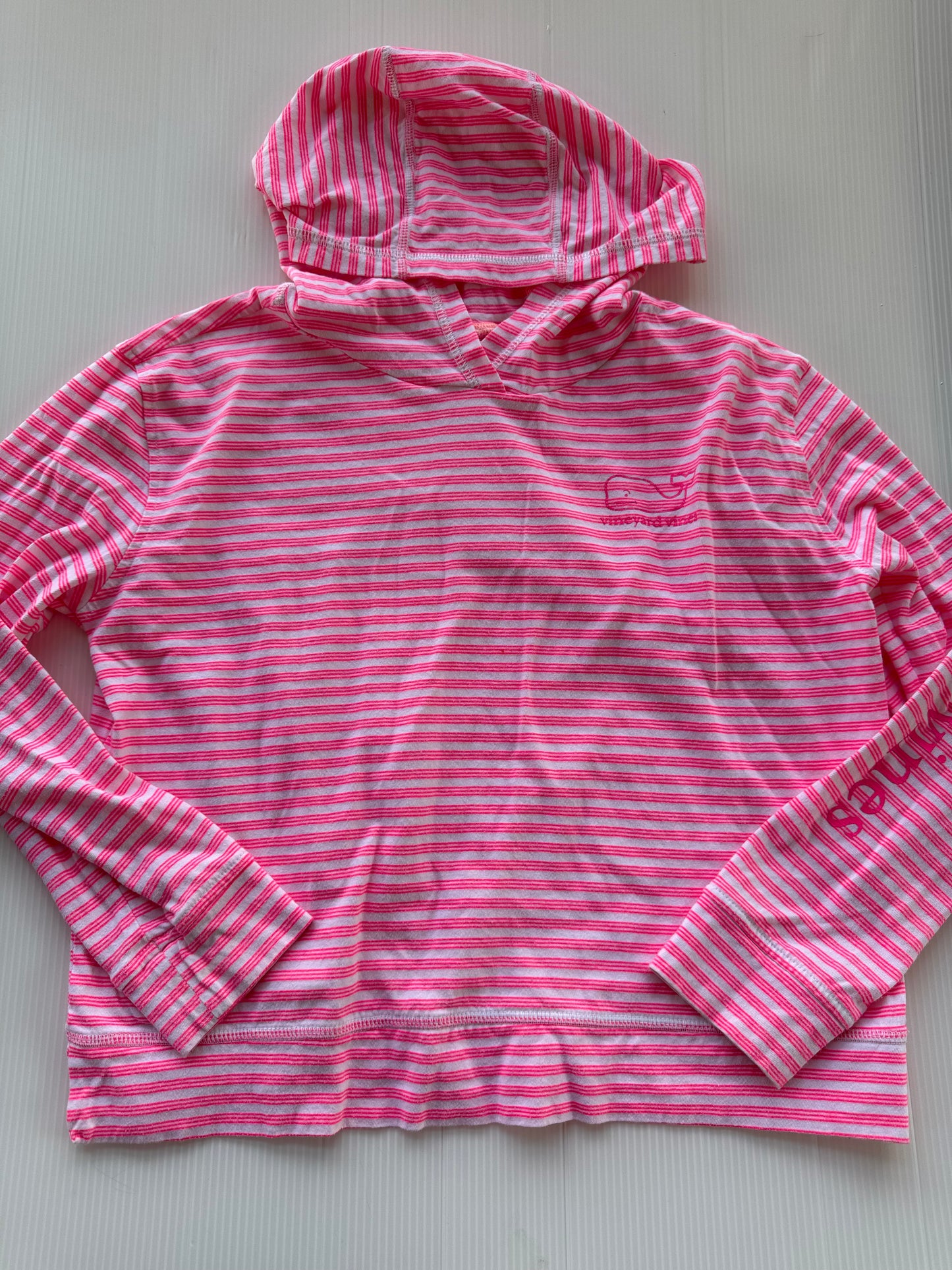 #167 Vineyard Vines Girls Pullover - M(10-12)