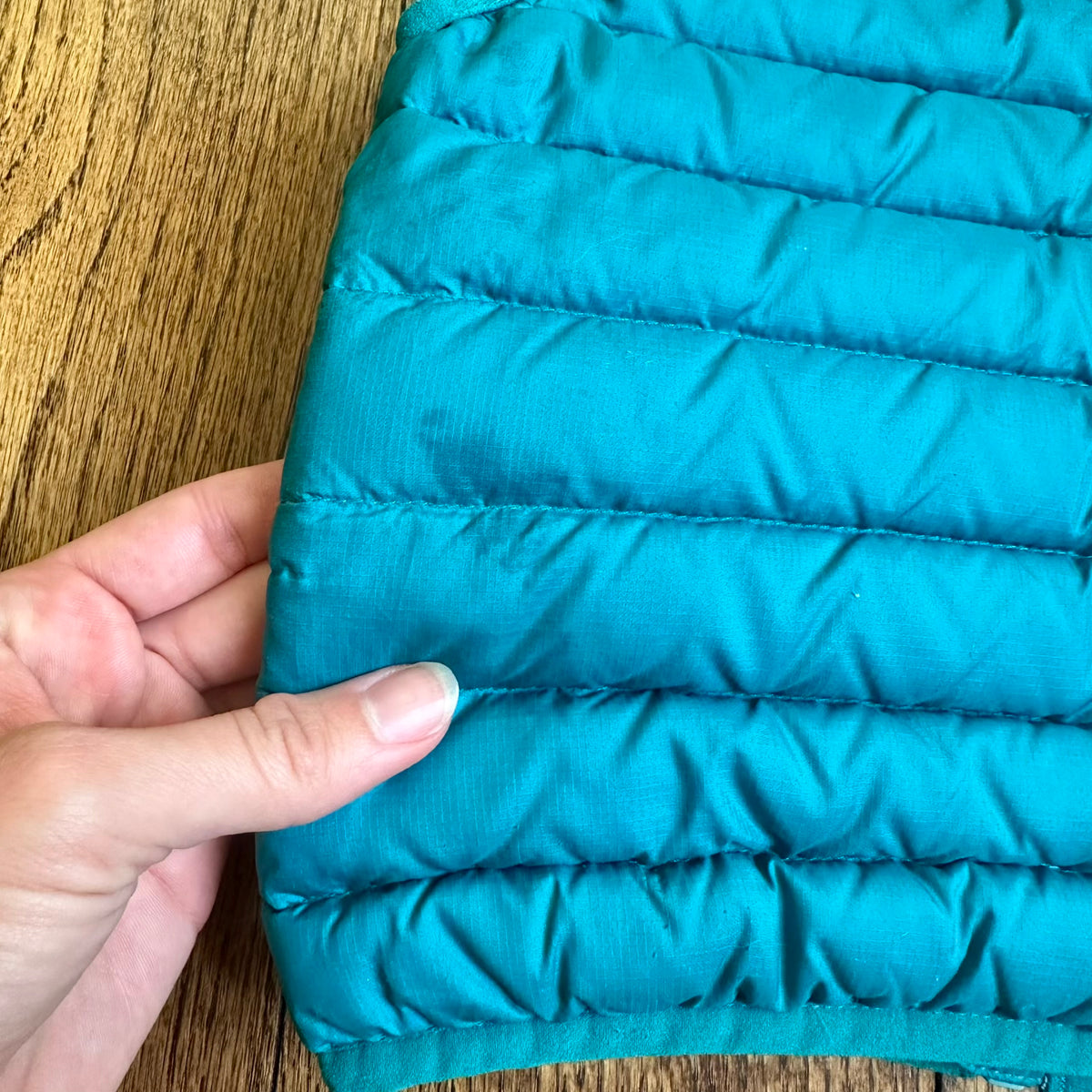 #113	GUC Boys Patagonia Teal Puffer vest, size 6-12 months