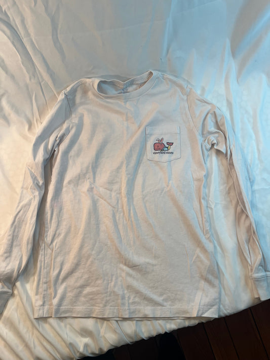 136 EUC Vineyard Vine Easter Whale Tshirt s 8/10