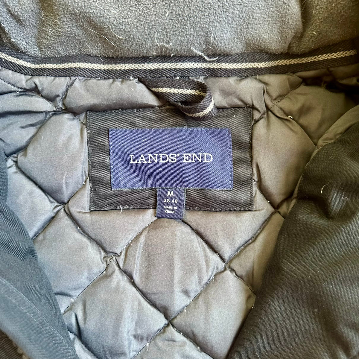 #113	EUC Men's Lands End Black Down Bomber Jacket, size M