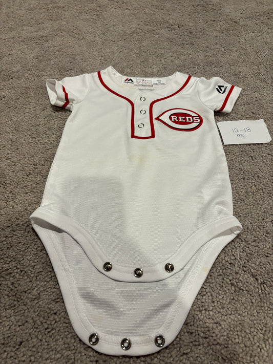 12-18 Mo -  - Reds onesie - PU 45236 (near Kenwood) Except Semiannual Sale