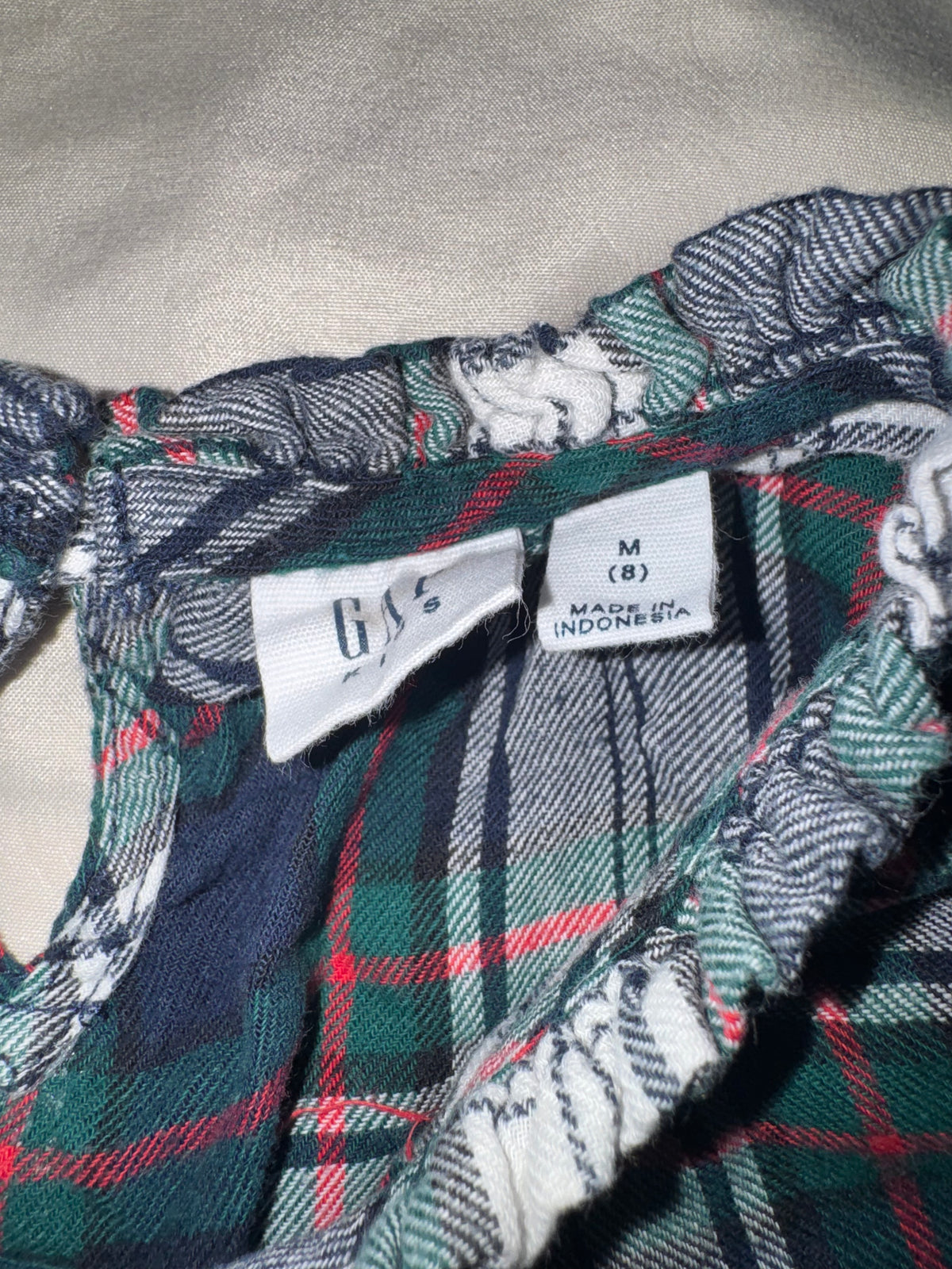 #55 gap girls long sleeve top size 8